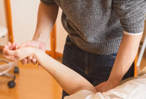 ¿Cómo luchar contra la osteoporosis? 