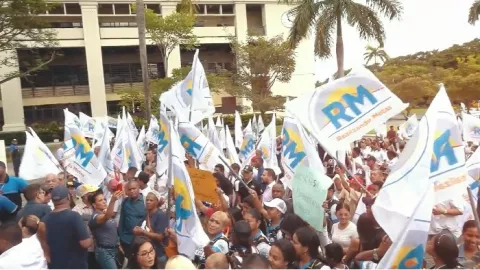 Alianza para Salvar a Panamá completa oferta electoral