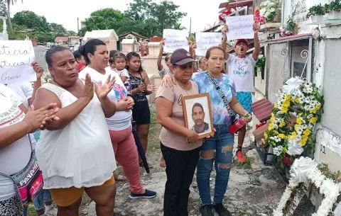 Familiares de sonaeño hallado muerto exigen justicia 