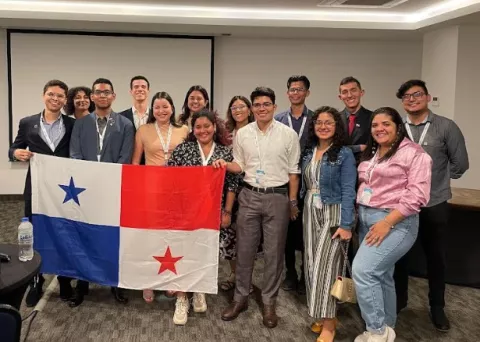 Panameños ganan premio en Guatemala