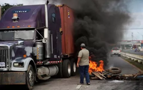  Transporte internacional pierde $200 millones al día
