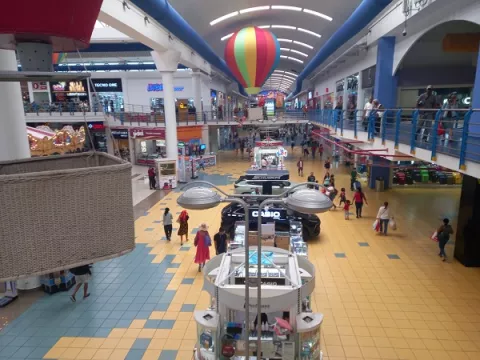 Hasta los que decoran vitrinas han perdido en los malls