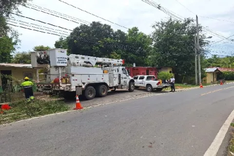 Comunidades de Pajonal y El Mangote tienen días sin luz