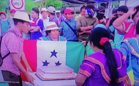 Con un pastel celebran fallo de la CSJ en oriente chiricano