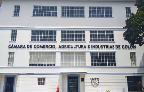  Cámara de Comercio de Colón preocupada por rumbo económico