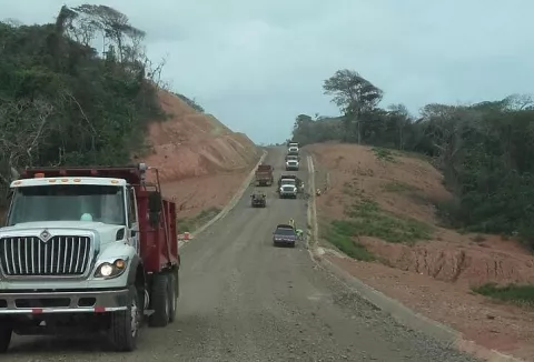 Costeños esperan inicio de proyecto vial en la Costa Arriba 