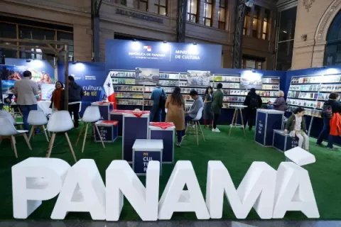 Escritoras panameñas buscan ‘derribar estereotipos’