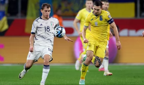 Italia va a la Eurocopa; Ucrania protesta 