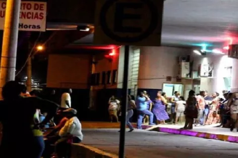 Noche violenta en Colón deja un muerto y un joven herido