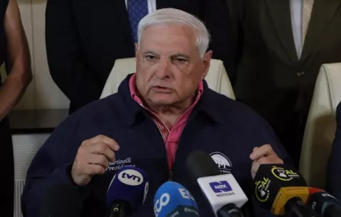 Martinelli pide a Cortizo convocar un diálogo ante la crisis