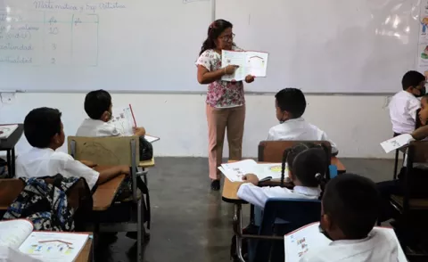 Niños migrantes podrán ingresar a las escuelas panameñas