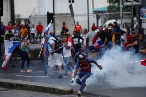 'Estallidos sociales envían un mensaje a la clase política'
