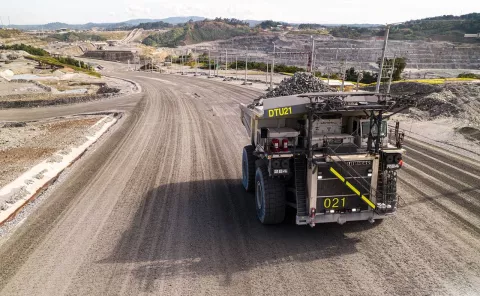 Minería: Piden acatar fallo de la Corte y reabrir las vías