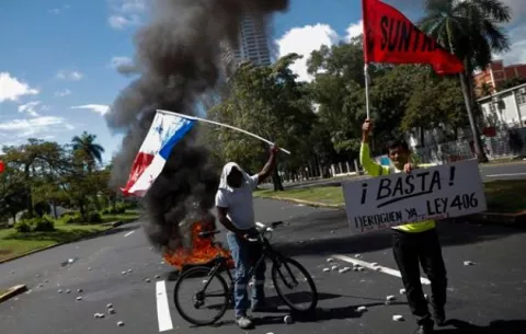Cámara de Industrias tica, preocupada por bloqueos en Panamá
