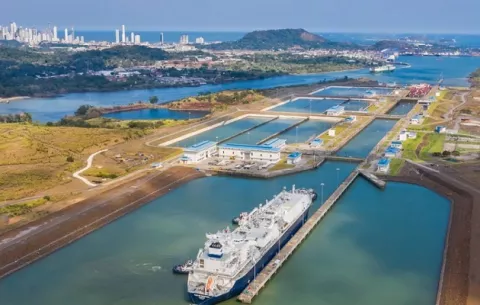Uso de barcos más grandes y otras rutas amenazan el Canal  