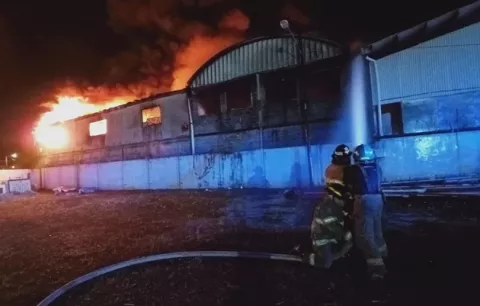 Comienzan investigaciones tras voraz incendio en Río Abajo