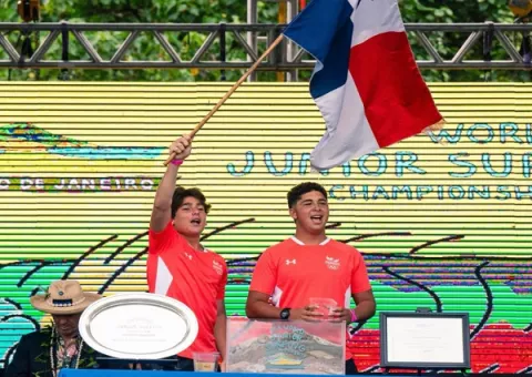 Panameños ven acción en el World Junior Surfing en Brasil 