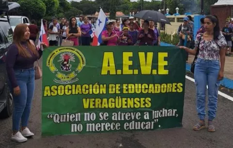 Expectativa por acuerdo de finalización de huelga docente