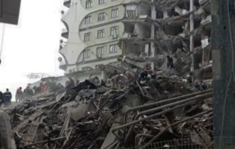 Un gran terremoto pueden dar señales detectables meses antes