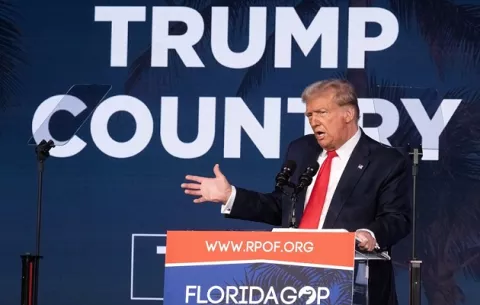 Trump supera a Biden en encuestas de varios estados clave