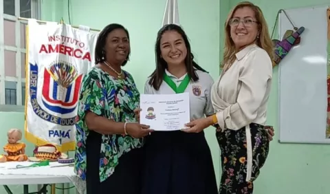 Estudiantes viven la crisis social que  trasciende a las aulas