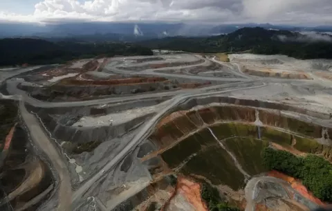 Bloqueos ponen en peligro estabilidad ambiental de la mina