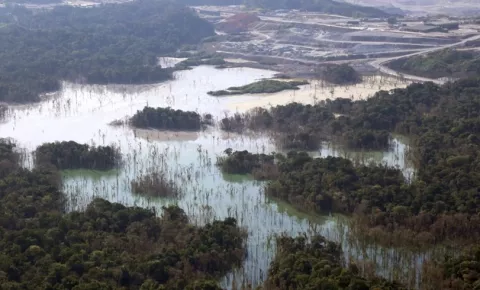 ¿Qué efectos en el agua tendría  cierre abrupto de la mina?