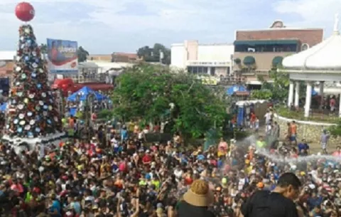 Chitreanos recibirán el año en ambiente de carnaval 