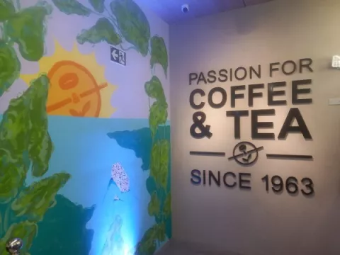 Coffee Bean abre sucursal en Plaza Albrook Field
