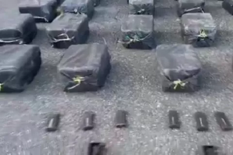 Mantienen investigación por droga incautada en Santa Isabel