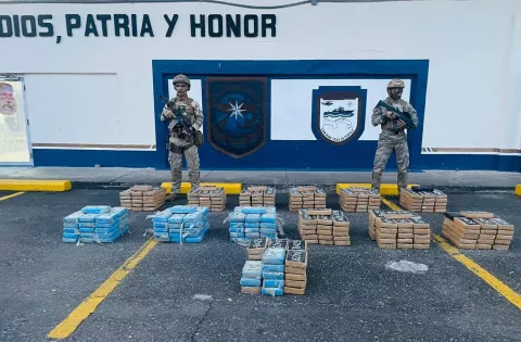 Incautan cargamento de drogas detectado en Colón