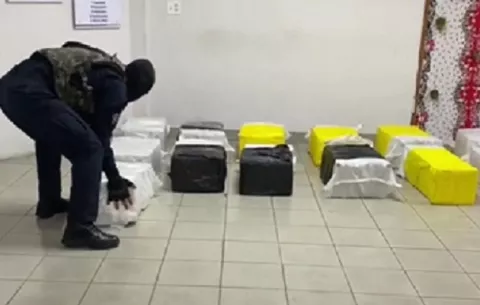Incautan droga en dos contenedores procedentes de Honduras