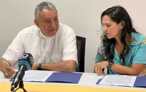 Iglesia Católica firma alianza para la observación electoral