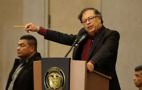 Investigan a Gustavo Petro por posible financiación ilegal