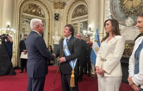  Panamá desea éxitos a Javier Milei en su mandato