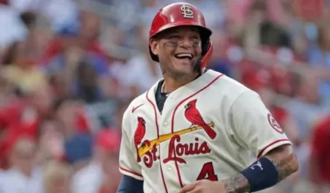 Yadier Molina será asesor especial de  los Cardenales