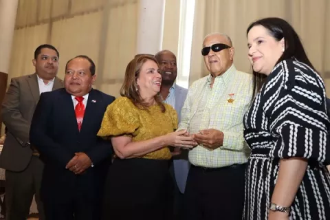 Reconocimientos que mantienen viva la gesta del 9 de enero
