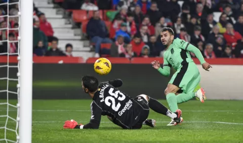 Atlético de Madrid sufre de más ante Granada