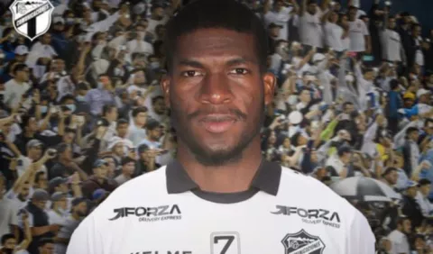 Panameño Azarías Londoño regresa a Guatemala