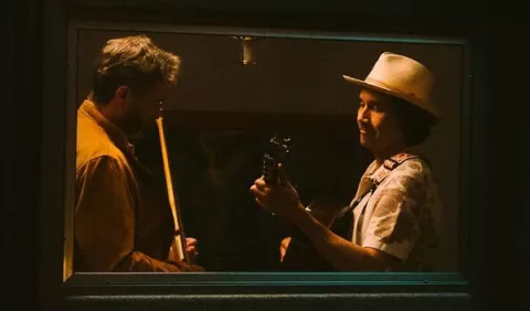 Bacilos vuelve a su sonido clásico con el sencillo 'Anoche'