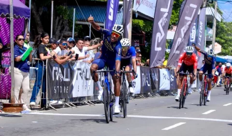 Christofer Jurado y  Alex Strah  se toman el giro chiricano