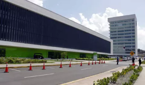 Todavía sin revelar costo final de Ciudad de la Salud