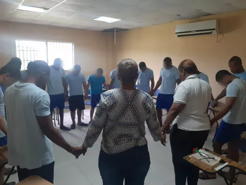 Inculcan espiritualidad a jóvenes infractores