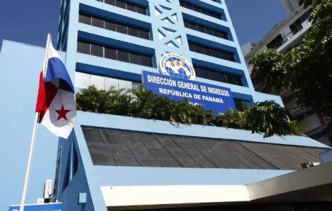 Extienden plazo para que contribuyentes cumplan