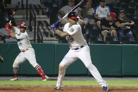 Federales toman ventaja ante Águilas en la serie final 