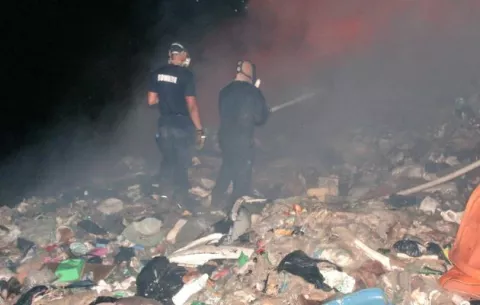 Basura va a Chepo mientras el fuego es controlado en un 70 %