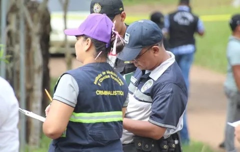 Intensa búsqueda de tres implicados en homicidio en El Coco