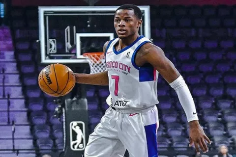Iverson Molinar  y Javier Carter son llamados por Panamá