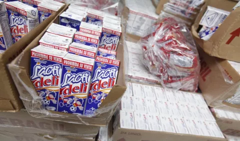 Suspenden licitaciones de galleta, crema y leche al Meduca