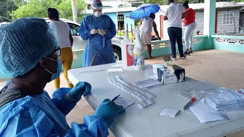 Abren puntos de hisopado en Panamá Oeste